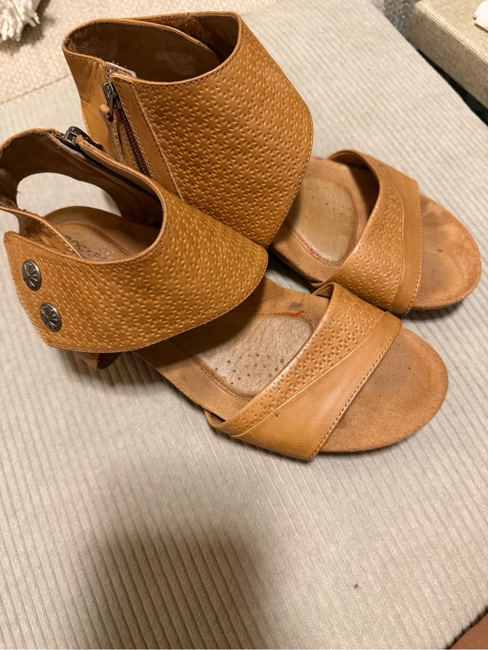 Rockport Tan Leather Zip-side Ankle Cuff Sandals 8.5